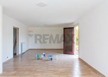 Stanza vuota - Casa semi indipendente Via Sacerdote Messina
 
10, Aci Sant'Antonio - foto 66