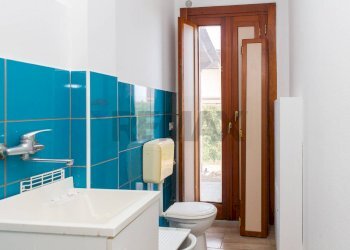 Bagno - Casa semi indipendente Via Sacerdote Messina
 
10, Aci Sant'Antonio - foto 71