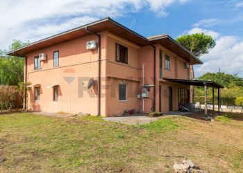 Casa all\'aperto - Casa semi indipendente Via Sacerdote Messina
 
10, Aci Sant'Antonio - foto 80