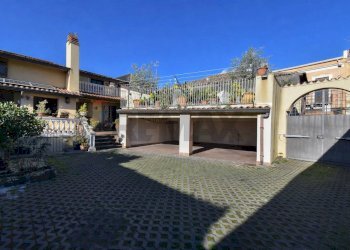 Casa all\'aperto - Villa Via Grotta di San Giovanni
 
3-5, Catania - foto 4