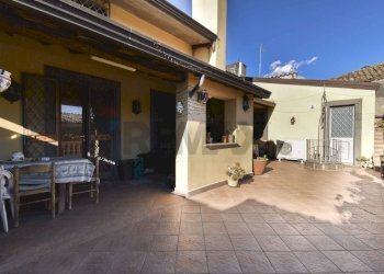 Terrazza - Villa Via Grotta di San Giovanni
 
3-5, Catania - foto 6