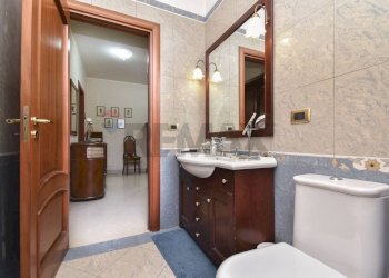 Bagno - Villa Via Grotta di San Giovanni
 
3-5, Catania - foto 28