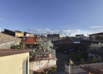 Edificio all\'aperto - Villa Via Grotta di San Giovanni
 
3-5, Catania - foto 48