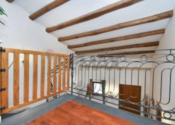 Scale - Villa Via Grotta di San Giovanni
 
3-5, Catania - foto 51