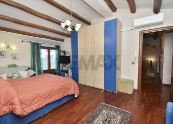 Camera / camera da letto - Villa Via Grotta di San Giovanni
 
3-5, Catania - foto 57