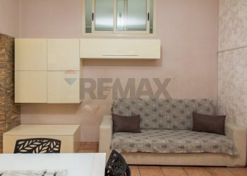 Camera / camera da letto - Trilocale Via Nuoro
 
39, Paterno - foto 1