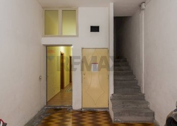 Scale - Trilocale Via Nuoro
 
39, Paterno - foto 4