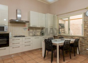 Cucina - Trilocale Via Nuoro
 
39, Paterno - foto 15