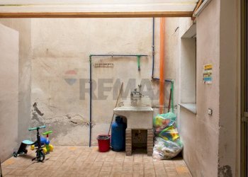 Bagno - Trilocale Via Nuoro
 
39, Paterno - foto 20