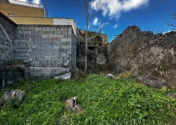 Vista delle montagne - Rustico via Mario Rapisardi
 
12, Trecastagni - foto 2