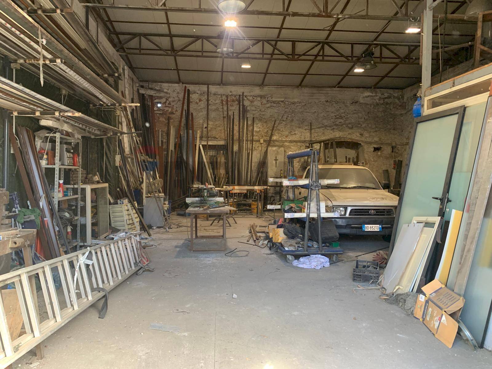 Parcheggio - Commercial Premises Via Palermo
 
246, Catania - photo 3