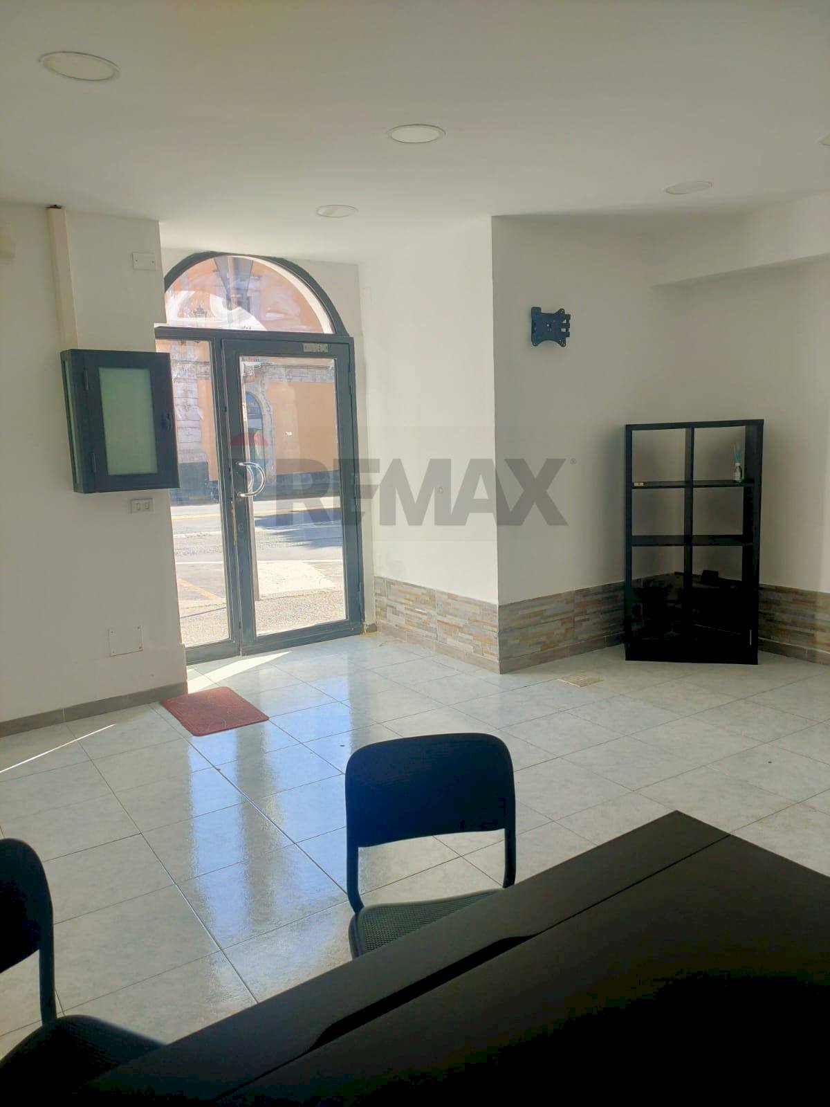 Ricezione / Lobby - Commercial Premises Via Etnea, Catania - photo 1