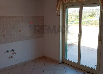Stanza vuota - Appartamento via Belpasso
 
35, Camporotondo Etneo - foto 4