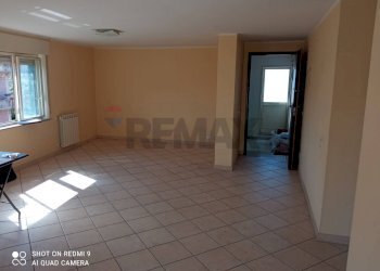 Stanza vuota - Appartamento via Belpasso
 
35, Camporotondo Etneo - foto 12