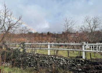 Edificio all\'aperto - Terreno agricolo contrada monte arso
 
snc, Ragalna - foto 7