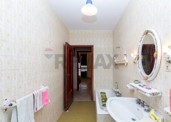 Bagno - Appartamento via Nicola Coviello
 
27, Catania - foto 21