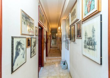 Hall / corridoio - Appartamento via Nicola Coviello
 
27, Catania - foto 16