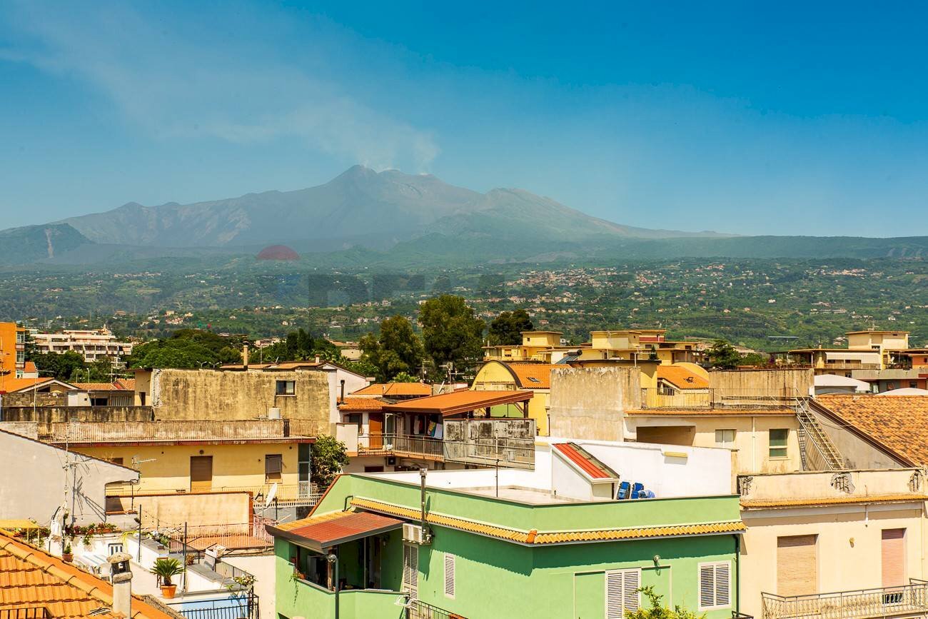 Vista delle montagne - Casa indipendente via gramsci
 
283, Riposto - foto 1