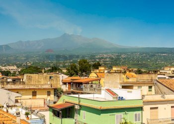 Vista delle montagne - Casa indipendente via gramsci
 
283, Riposto - foto 1