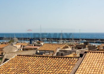 Vista dell\'acqua - Casa indipendente via gramsci
 
283, Riposto - foto 2