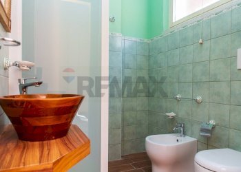 Bagno - Casa indipendente via gramsci
 
283, Riposto - foto 8
