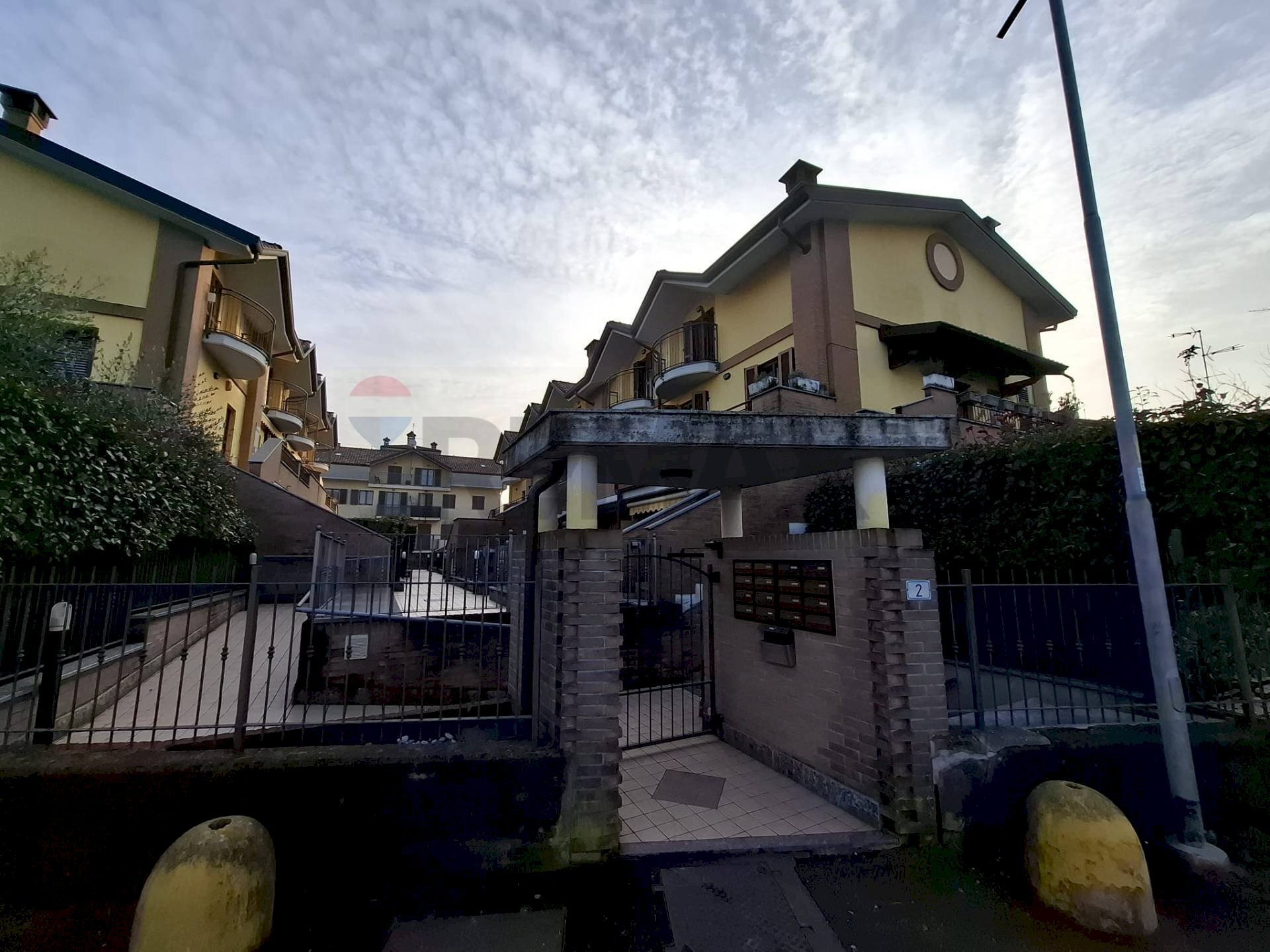 Edificio all\'aperto - Box via Unione Europea
2, Pozzo d'Adda - foto 2