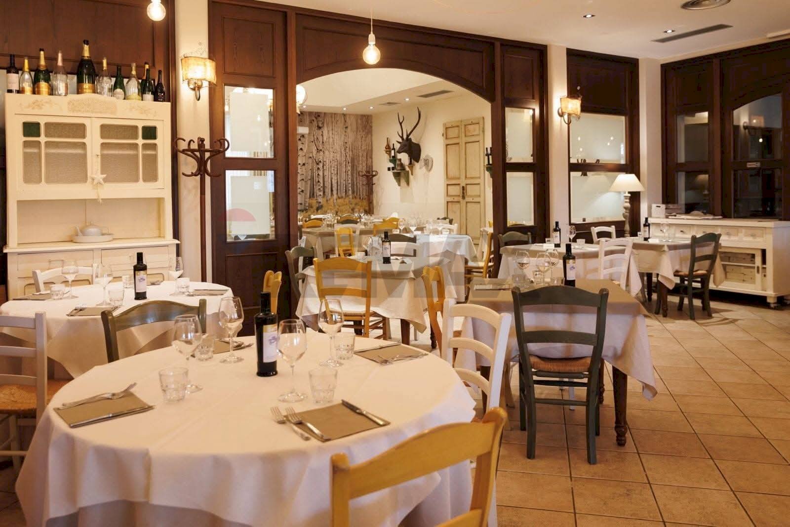 Sala da pranzo - Agriturismo strada Montemaggiore
 
3, Predappio - foto 3