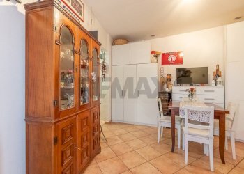 Sala da pranzo - One-room apartment Via degli Angeli
 
34, Roma - photo 10