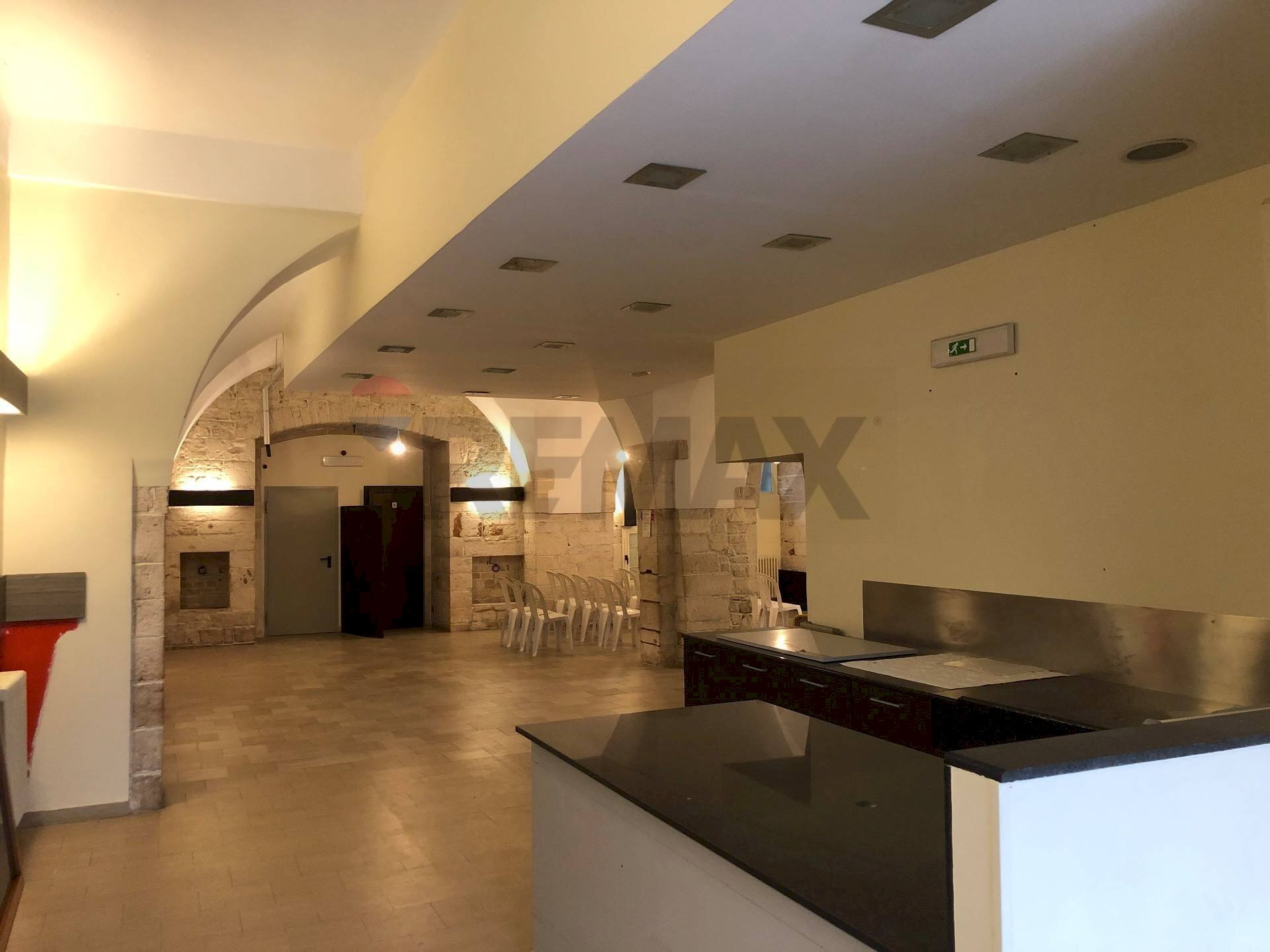 Cucina - Commercial Premises Via della libertà
 
6, Putignano - photo 1