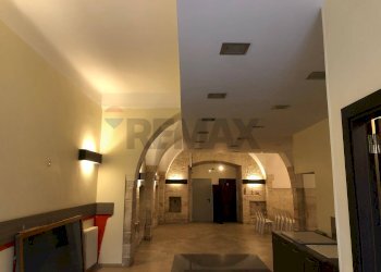 Ricezione / Lobby - Commercial Premises Via della libertà
 
6, Putignano - photo 24