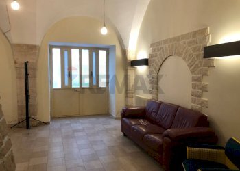 Soggiorno - Commercial Premises Via della libertà
 
6, Putignano - photo 41