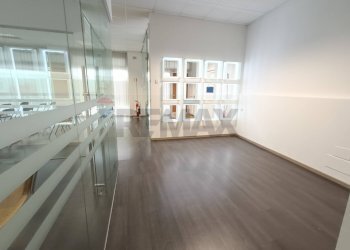 Stanza vuota - Ufficio Via Giuseppe Garibaldi
 
107, Magione - foto 5