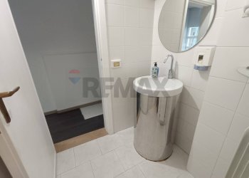 Bagno - Ufficio Via Giuseppe Garibaldi
 
107, Magione - foto 15
