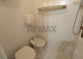 Bagno - Ufficio Via Giuseppe Garibaldi
 
107, Magione - foto 17