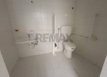 Bagno - Ufficio Via Giuseppe Garibaldi
 
107, Magione - foto 22
