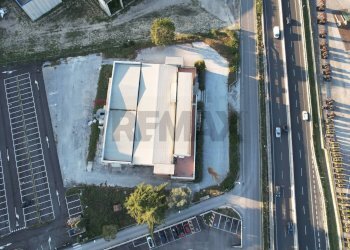 Posizione della mappa - Commercial Premises san padre pio
 
25, Bastia Umbra - photo 14