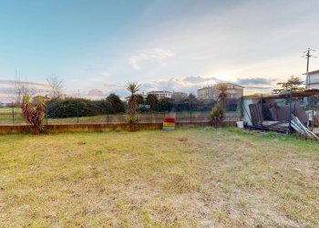 Giardino - Quadrilocale VIA SOLFERINO
 
8, Marsciano - foto 21