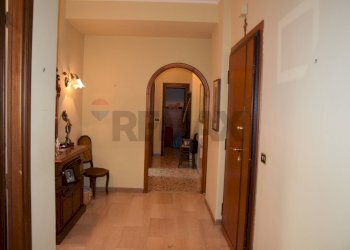 Hall / corridoio - Four-room apartment Viale Danimarca
 
57, Pomezia - photo 6
