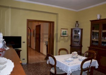 Sala da pranzo - Four-room apartment Viale Danimarca
 
57, Pomezia - photo 12
