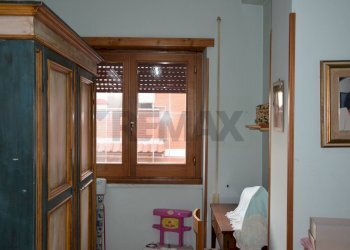 Camera / camera da letto - Four-room apartment Viale Danimarca
 
57, Pomezia - photo 24