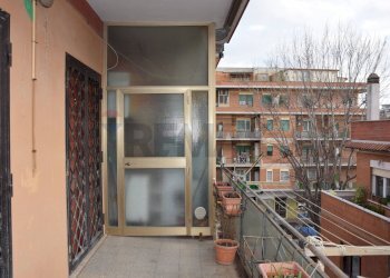 Balcone - Four-room apartment Viale Danimarca
 
57, Pomezia - photo 32