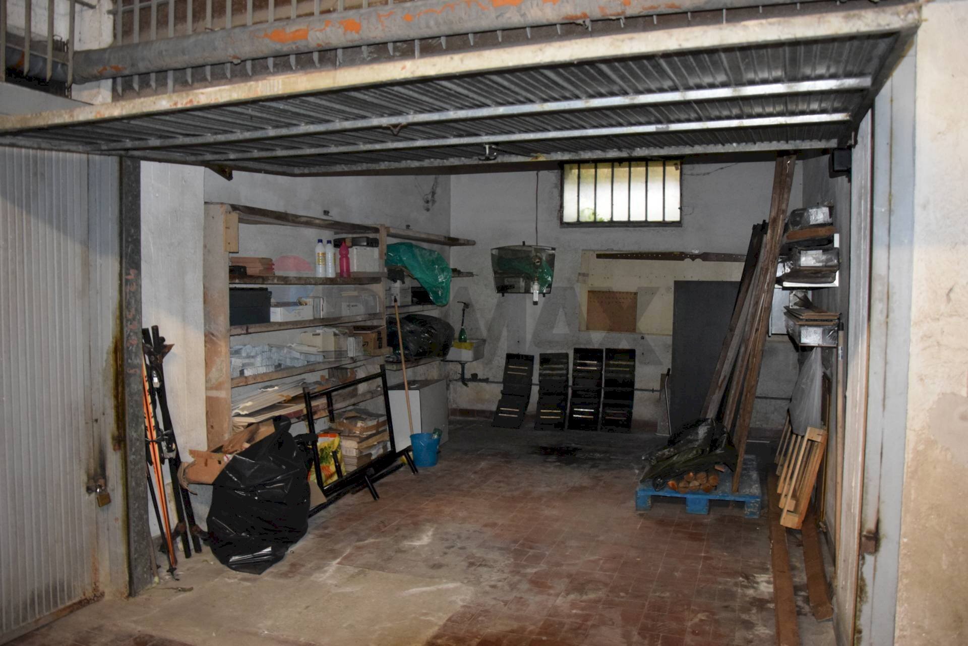 Dispensa di stoccaggio - Box Via Zara
12, Pomezia - photo 3