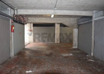 Parcheggio - Box Via Zara
 
12, Pomezia - photo 1