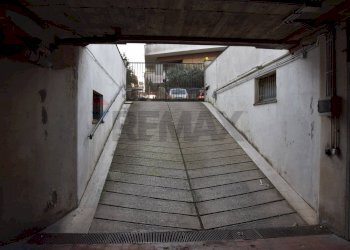 Parcheggio - Box Via Zara
 
12, Pomezia - photo 4