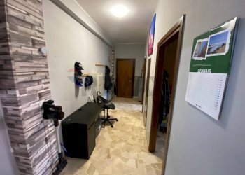 Hall / corridoio - Trilocale Merate - foto 24