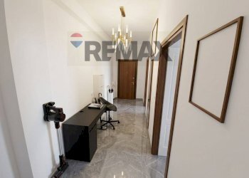 Hall / corridoio - Trilocale Merate - foto 28