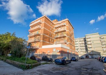 Edificio all\'aperto - Appartamento VIA M. BONANNO
 
49, Siracusa - foto 1