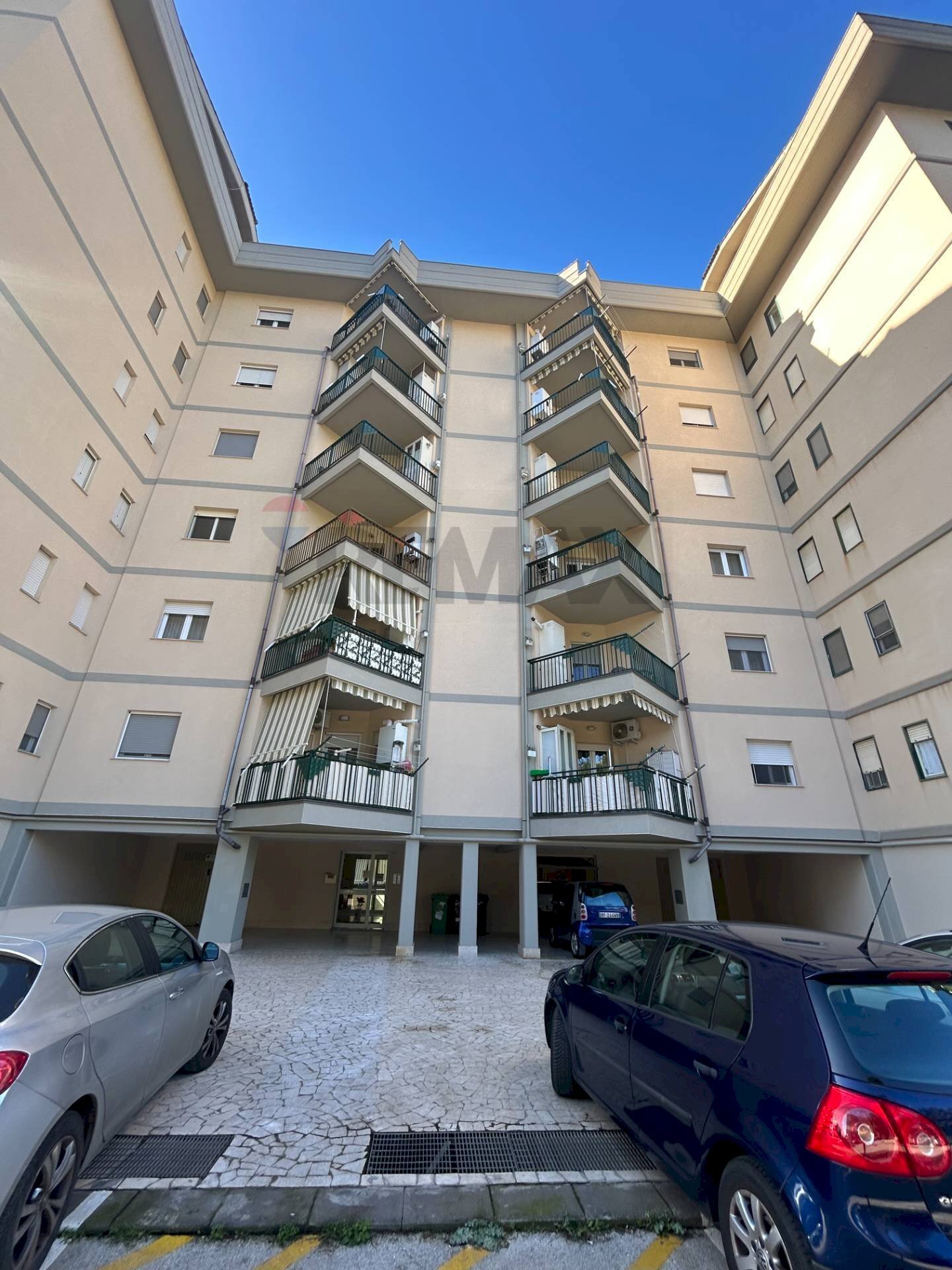 Edificio all\'aperto - Apartment Via Romita
 
58, Caltanissetta - photo 1