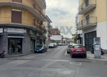 Edificio all\'aperto - Box Viale Mario Rapisardi, Catania - foto 1