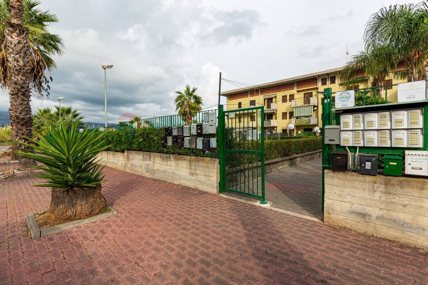 Edificio all\'aperto - Two-room apartment Via Dottor Carbone
 
27, Mascali - photo 1